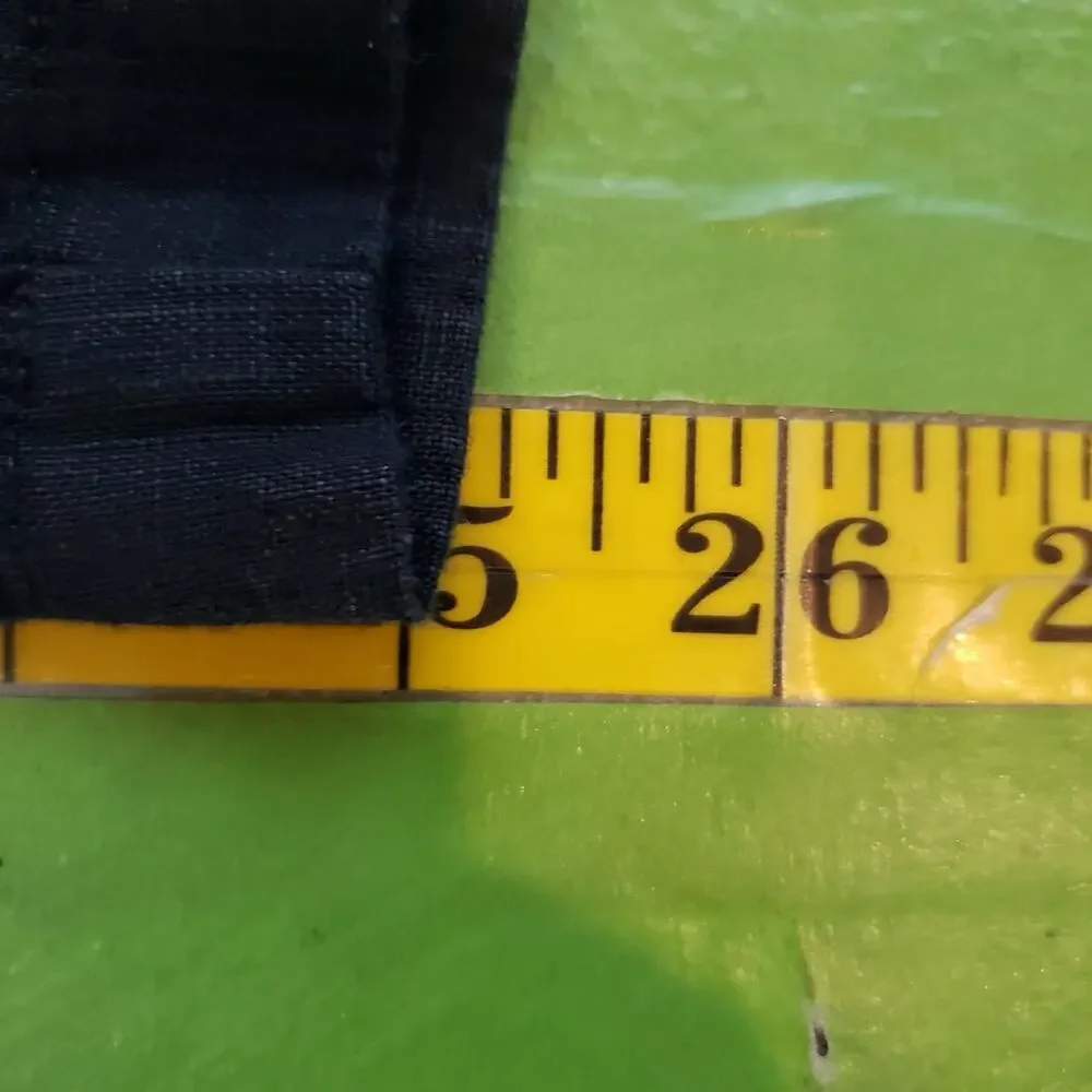 Quince Pants European Linen Women’s Size Medium Black Pockets Crop Quiet Luxury